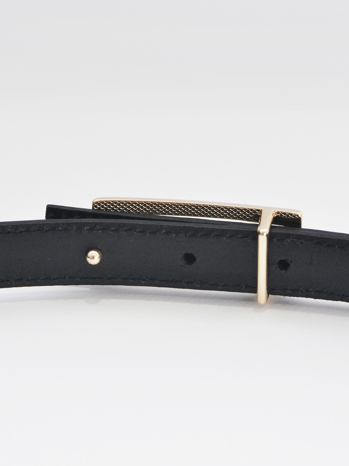 Slim leather belt with gold-tone buckle