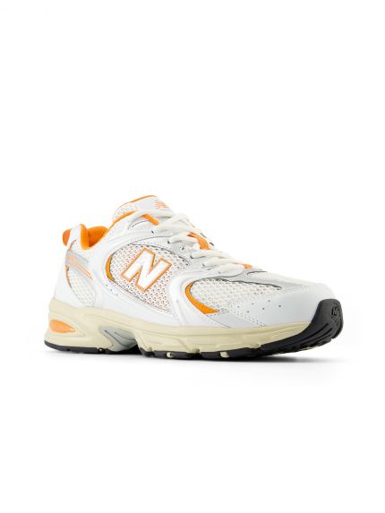 Sneakers MR530