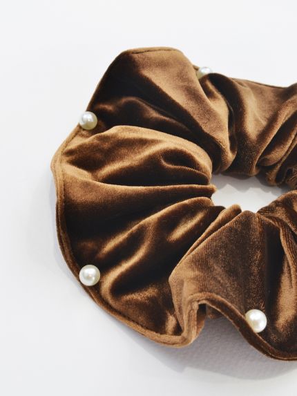 Scrunchie βελούδινο με πέρλες