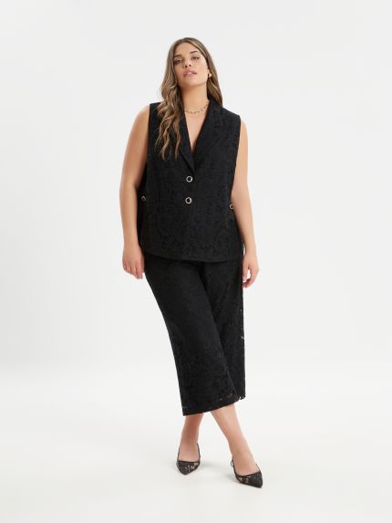 Cropped lace trousers