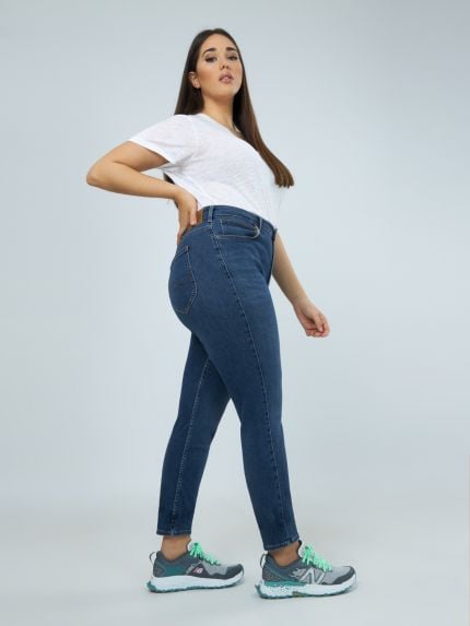 Foreverfit Dark Subtle Worn Jeans