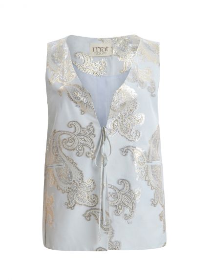 Front tie vest in metallic paisley motif