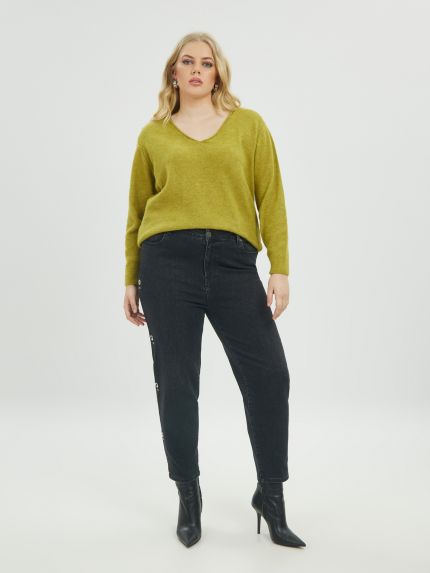 Black mom-fit jeans with metallic details