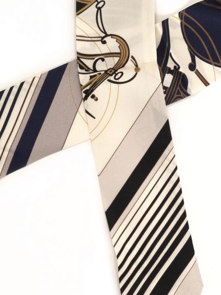 Μεταξωτό scrunchie με print μαντηλιού