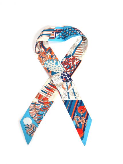 Μεταξωτό scrunchie με print μαντηλιού