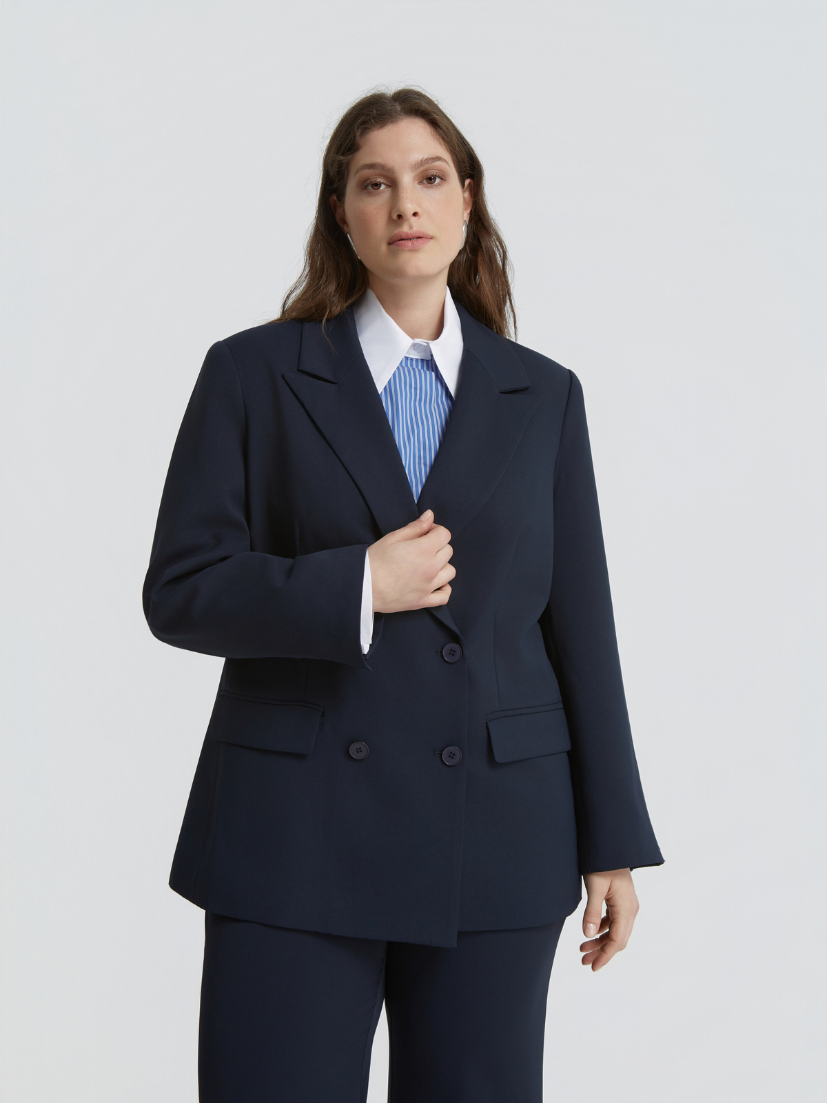 Σταυρωτό σακάκι φωτογραφία