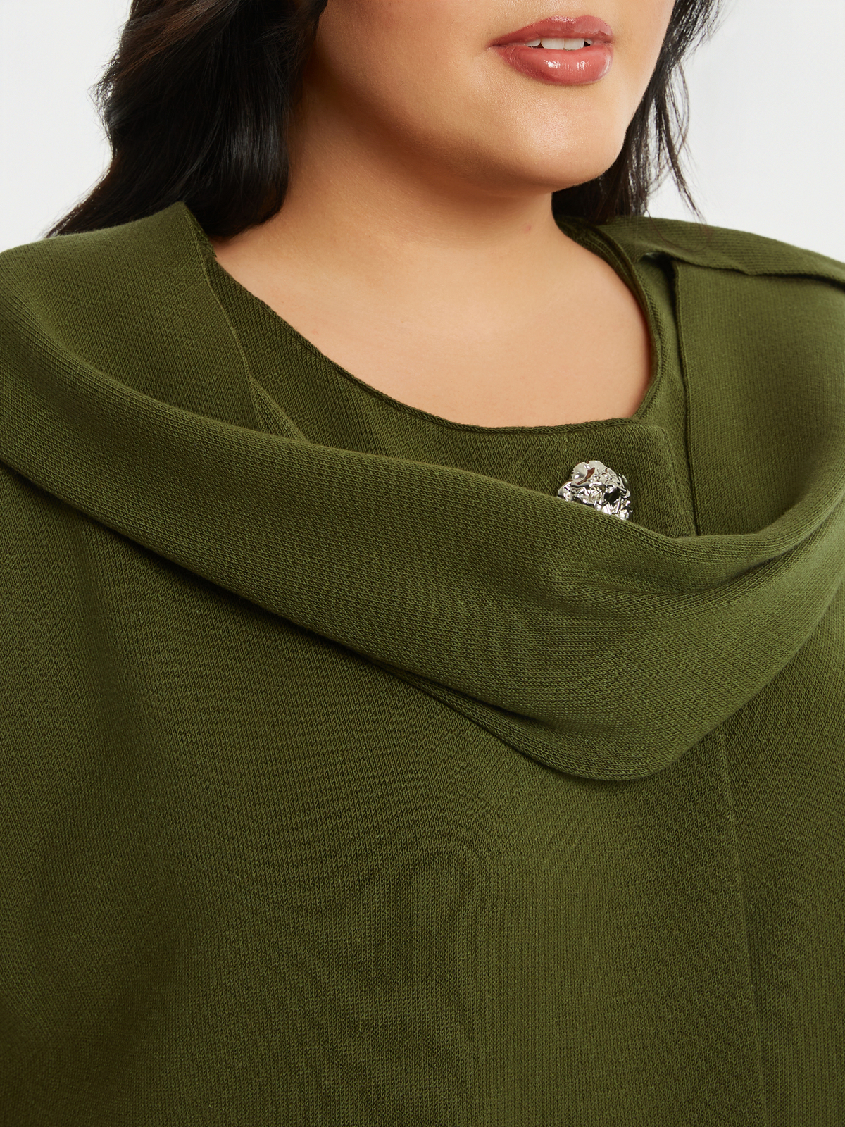 Πλεκτή μακριά ζακέτα με ντραπέ γιακά και εντυπωσιακό κουμπί φωτογραφία