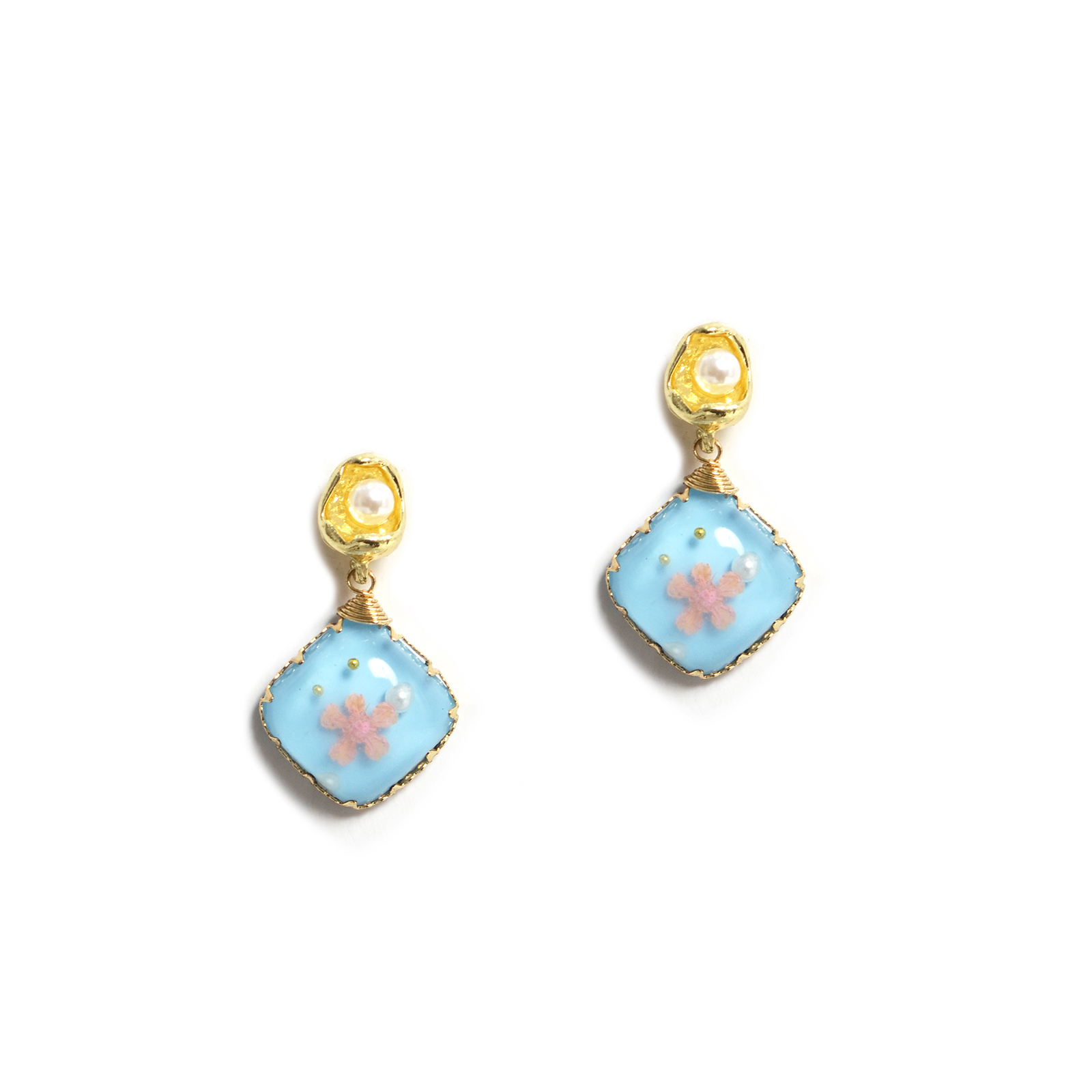 Floral resin drop earrings