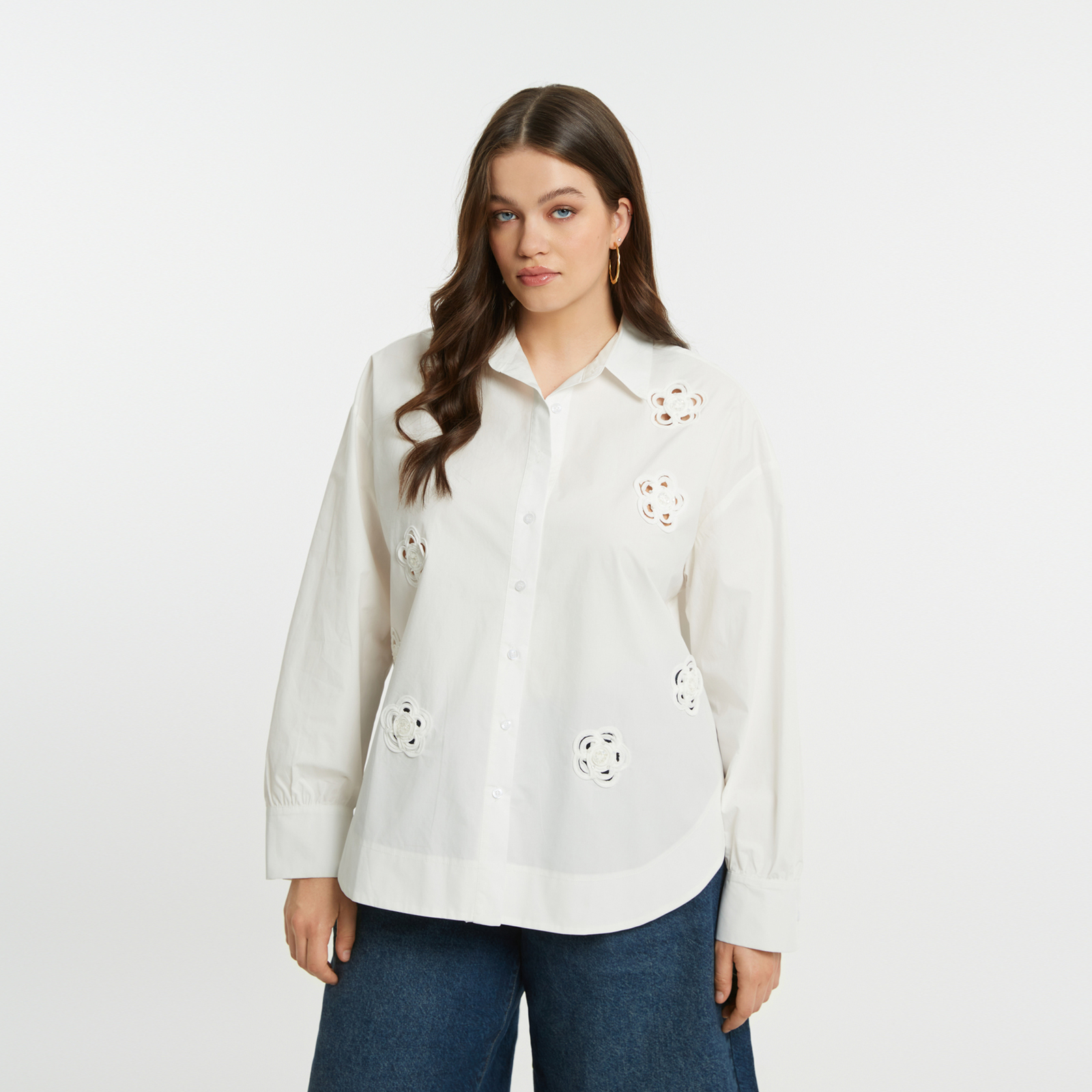 Βαμβακερό πουκάμισο με κεντητές cutwork λεπτομέρειες