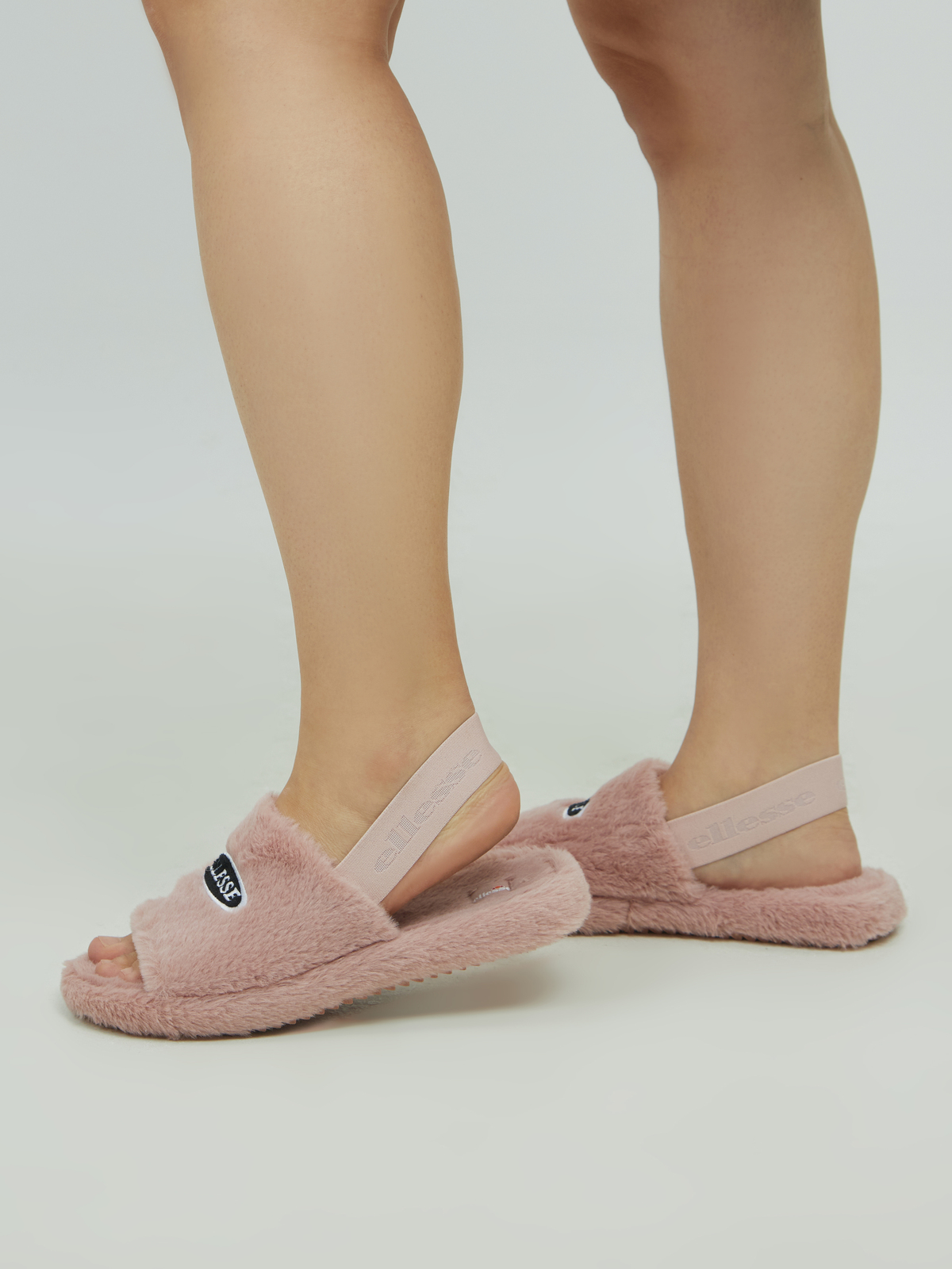 Slippers γούνινα ροζ φωτογραφία