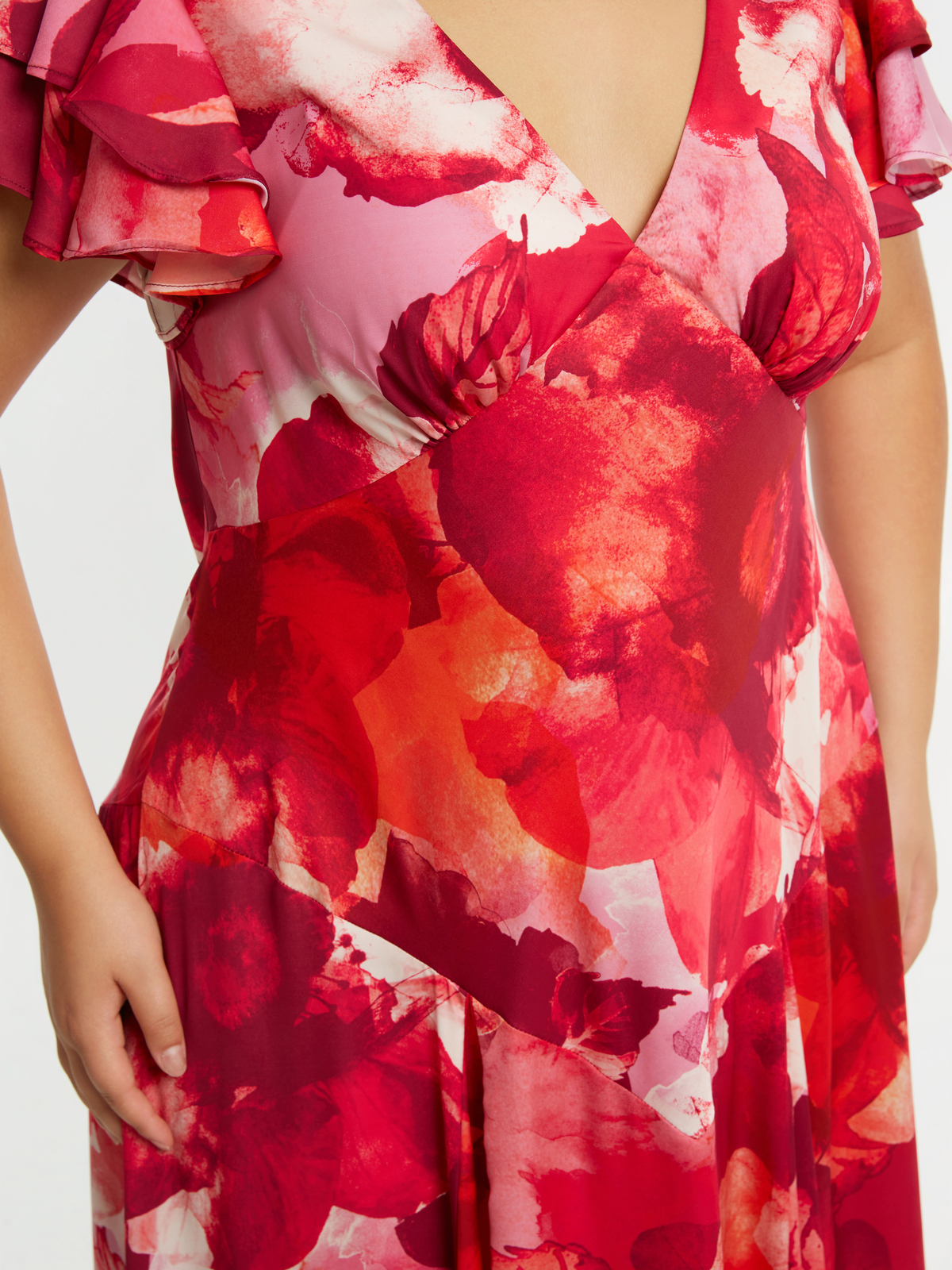 Maxi φόρεμα με φλοράλ σχέδιο και βολάν μανίκια φωτογραφία