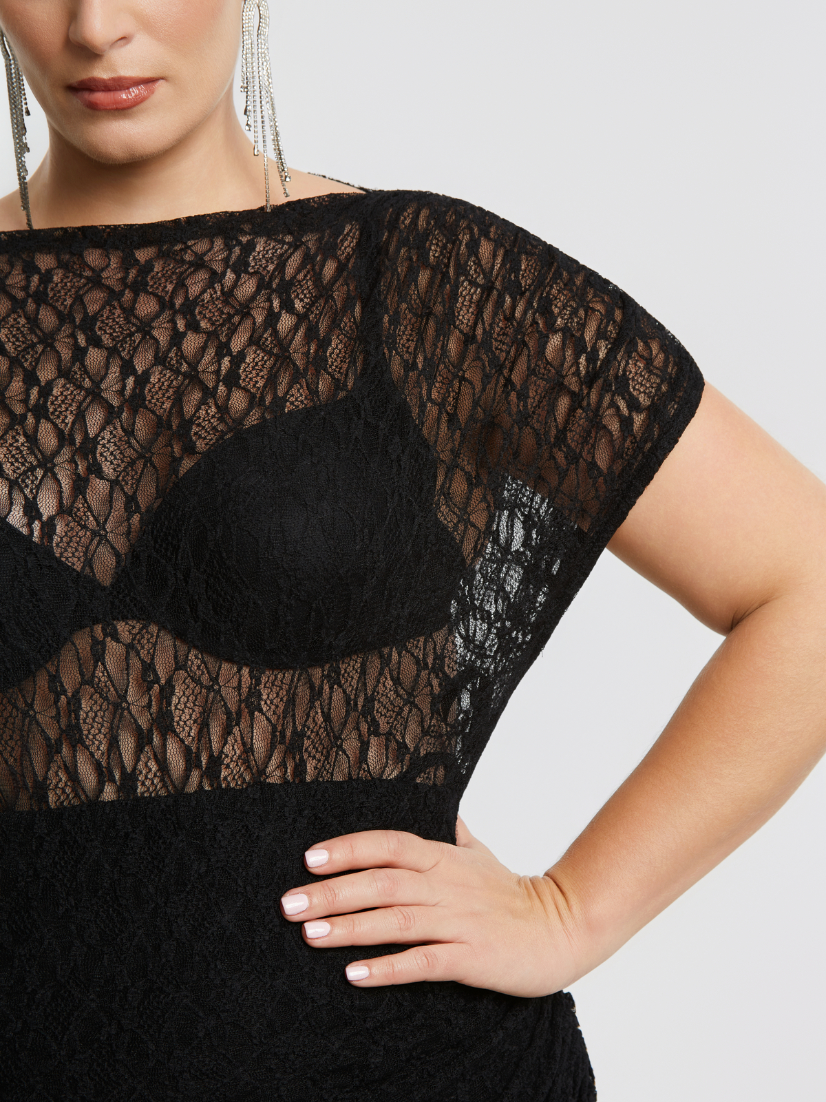 Maxi φόρεμα δαντέλα με σούρες στη μέση φωτογραφία