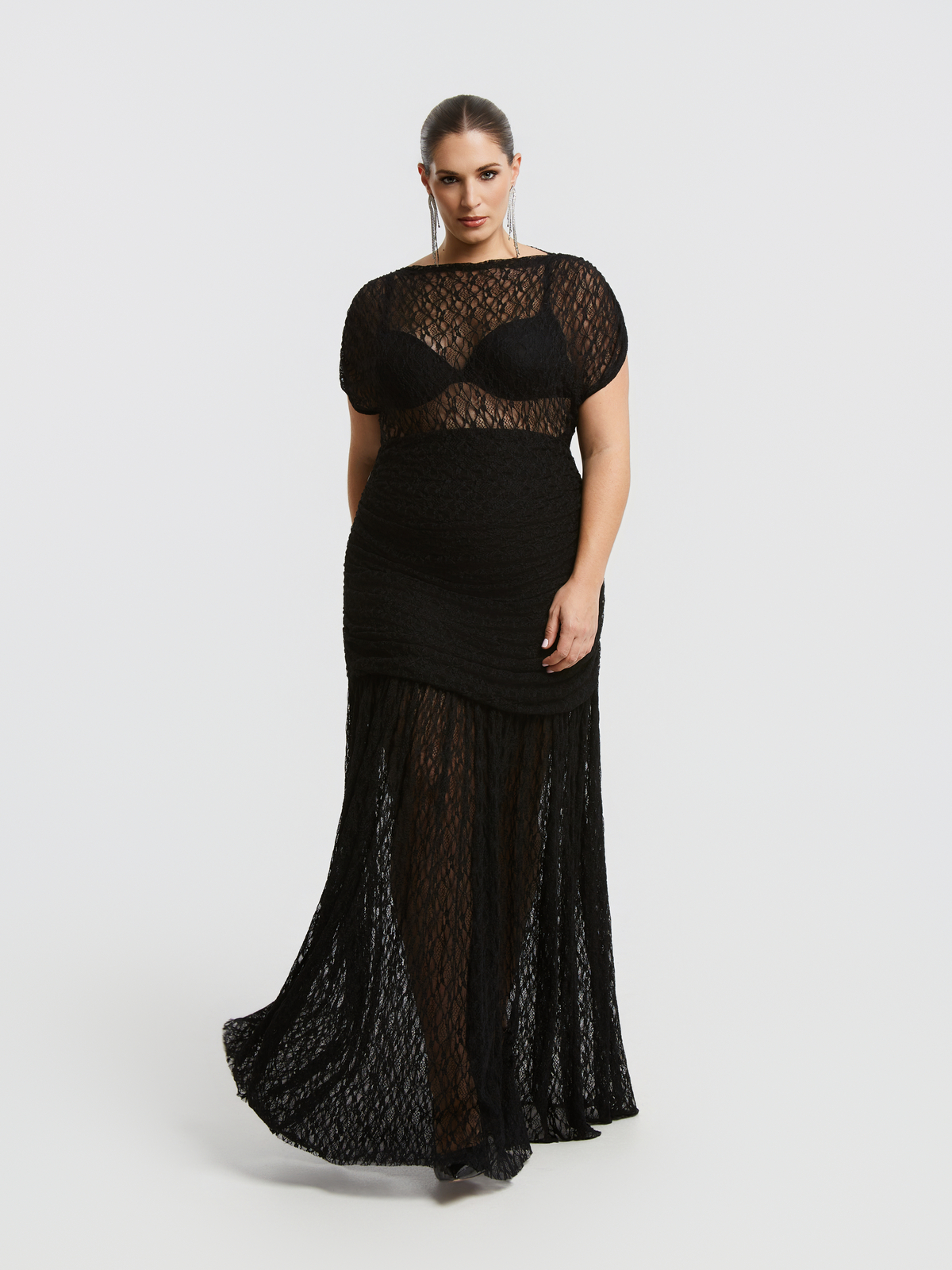 Maxi φόρεμα δαντέλα με σούρες στη μέση φωτογραφία