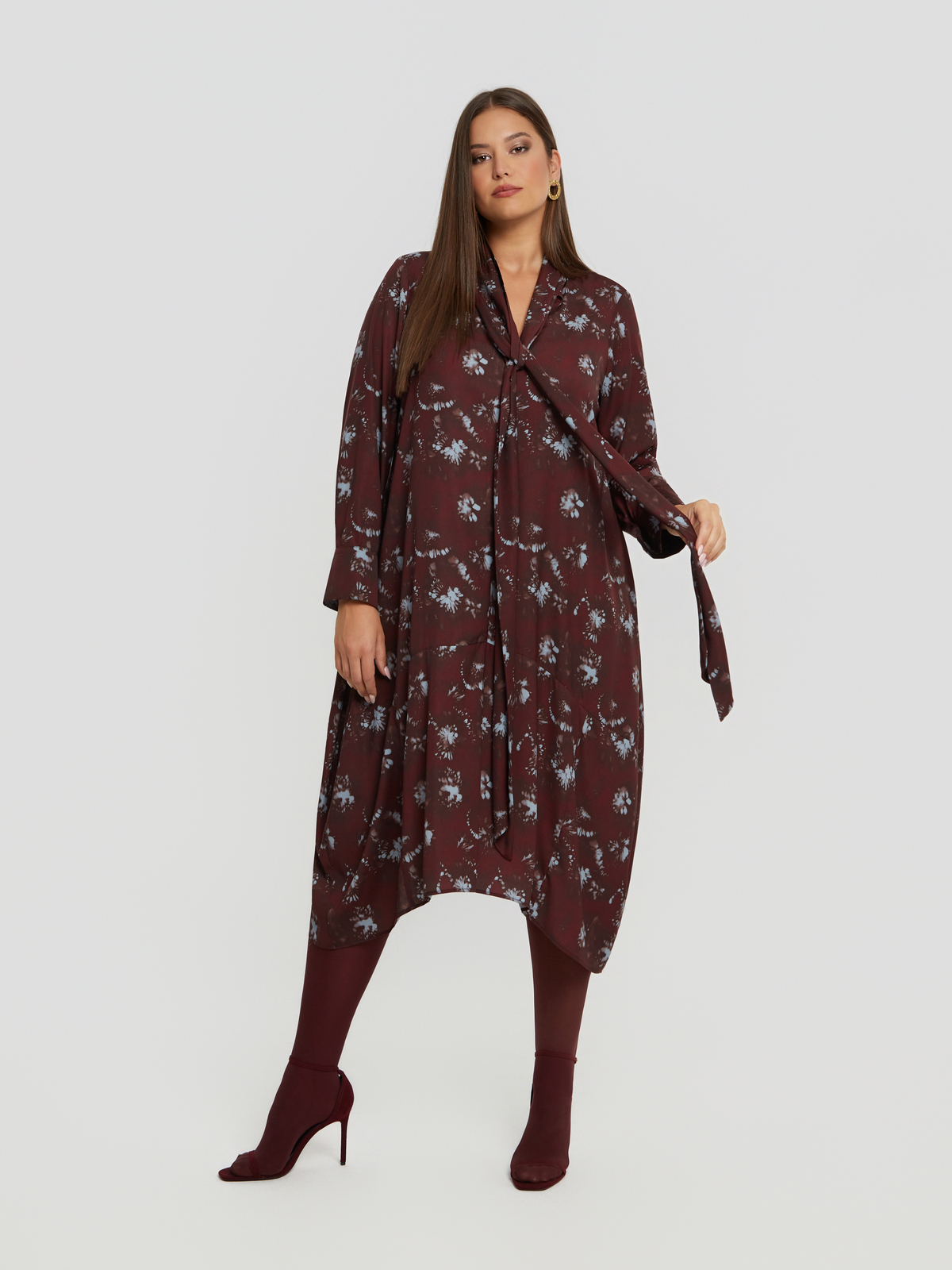 Midi φλοράλ φόρεμα με δέσιμο στο λαιμό φωτογραφία