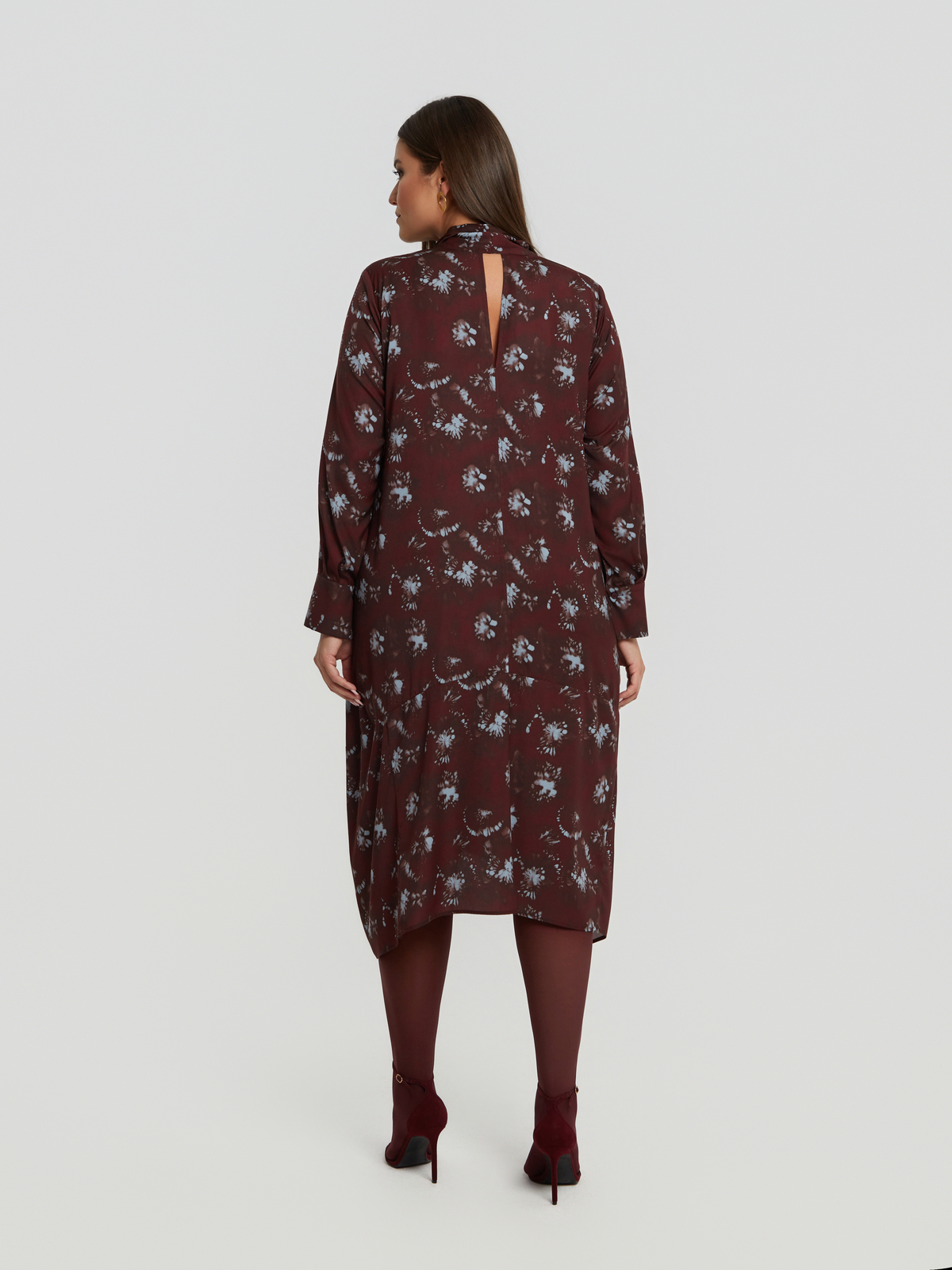 Midi φλοράλ φόρεμα με δέσιμο στο λαιμό φωτογραφία