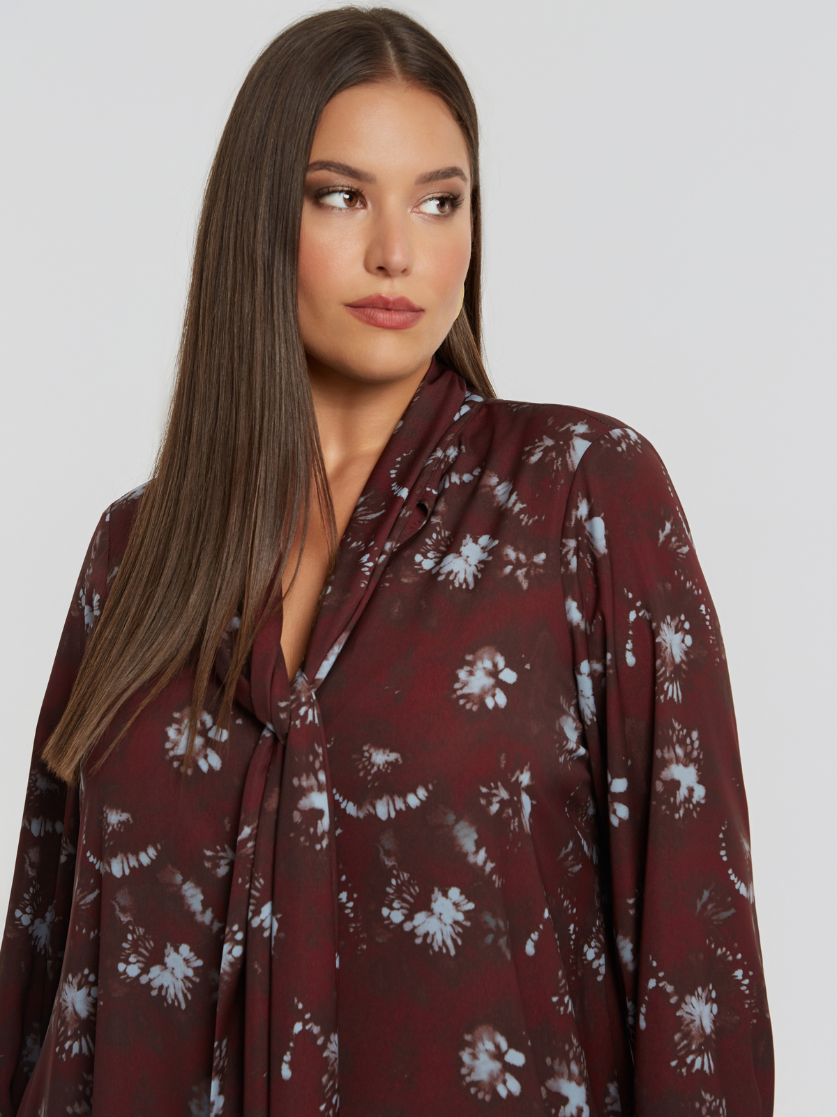 Midi φλοράλ φόρεμα με δέσιμο στο λαιμό φωτογραφία