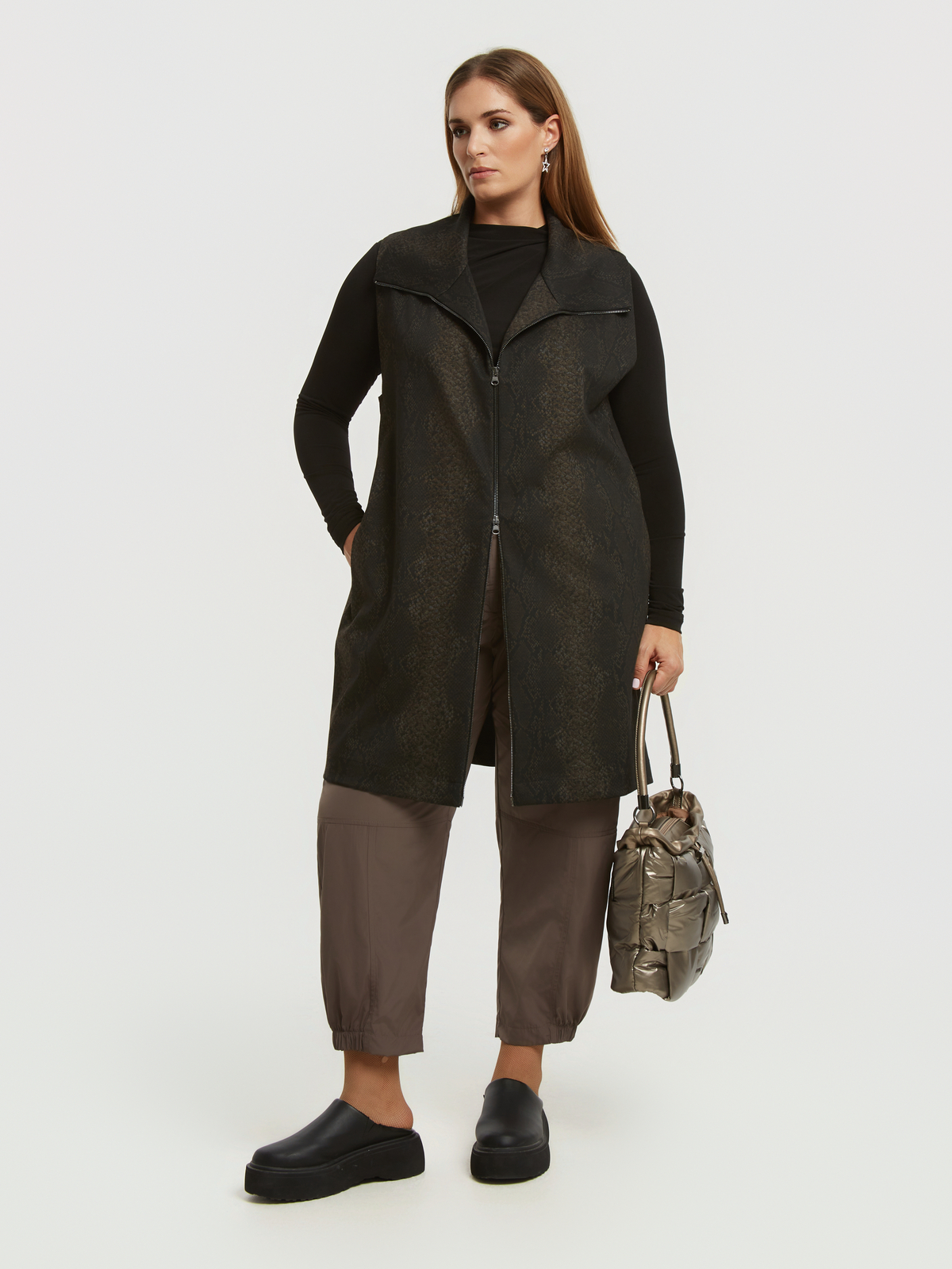 Animal-print γιλέκο με φερμουάρ φωτογραφία