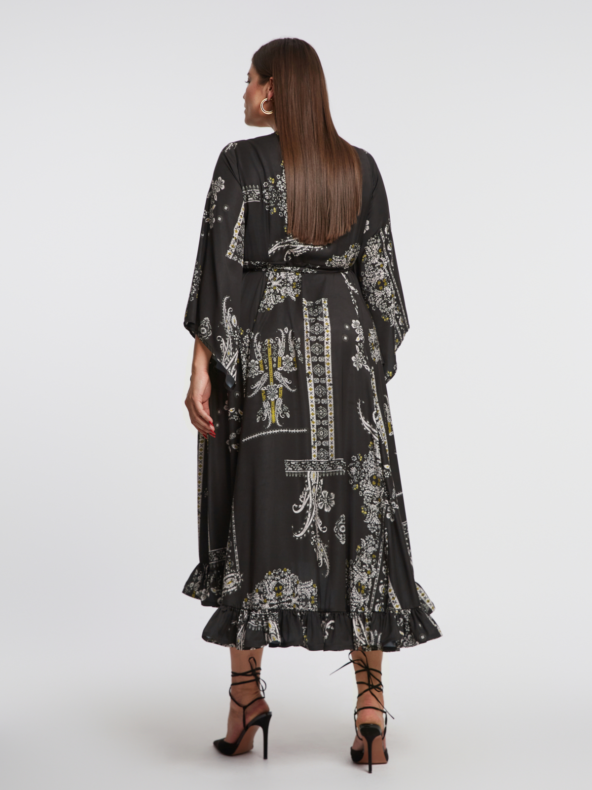 Κρουαζέ φόρεμα με βολάν και εμπριμέ σχέδιο φωτογραφία