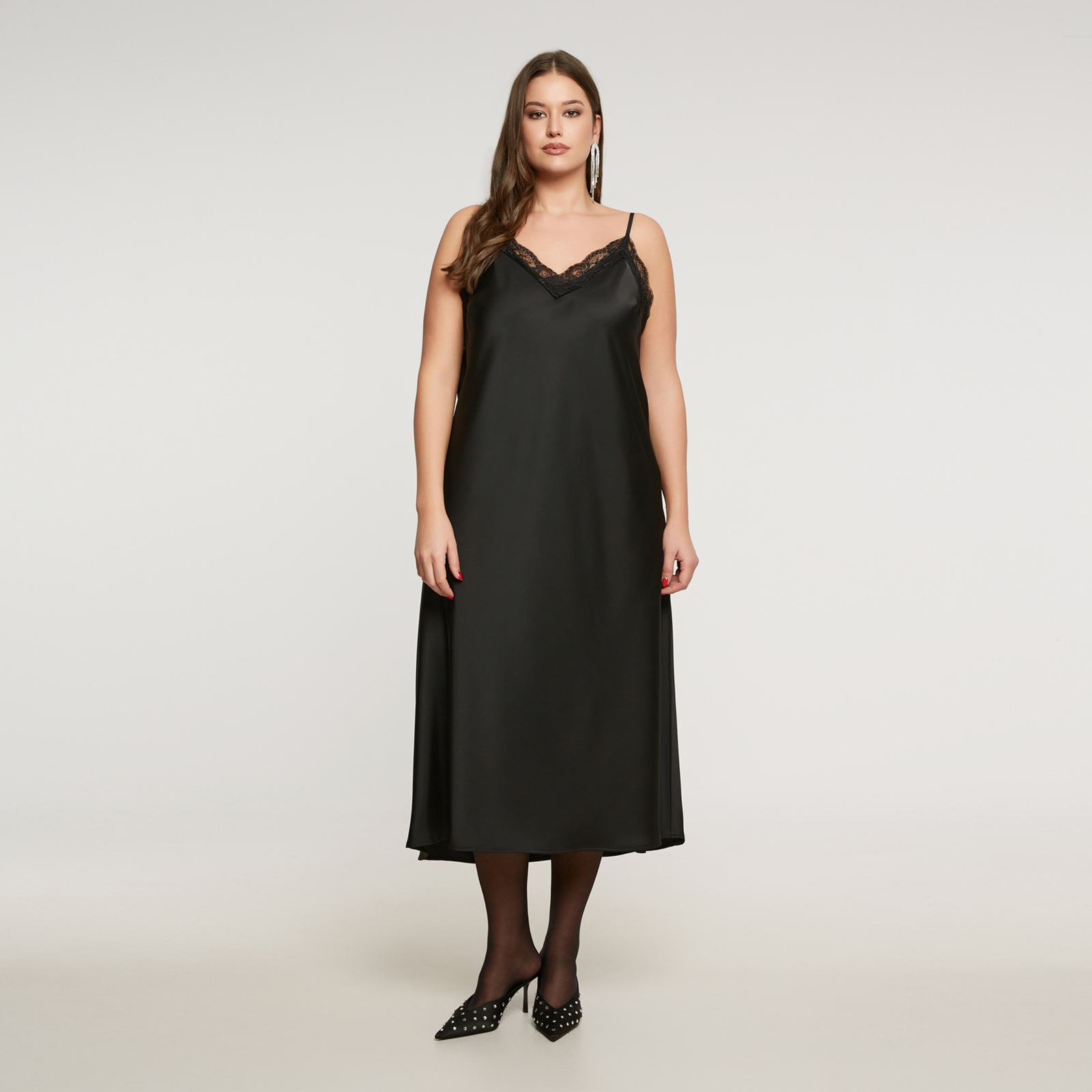 MAT FASHION Σατέν φόρεμα με δαντελένια λεπτομέρεια στη λαιμόκοψη