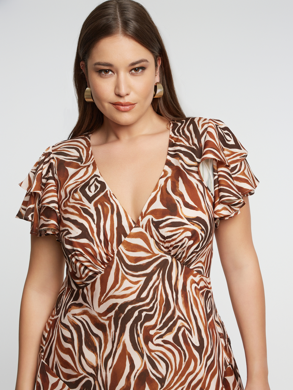 Maxi φόρεμα με ζεβρέ σχέδιο και βολάν μανίκια φωτογραφία