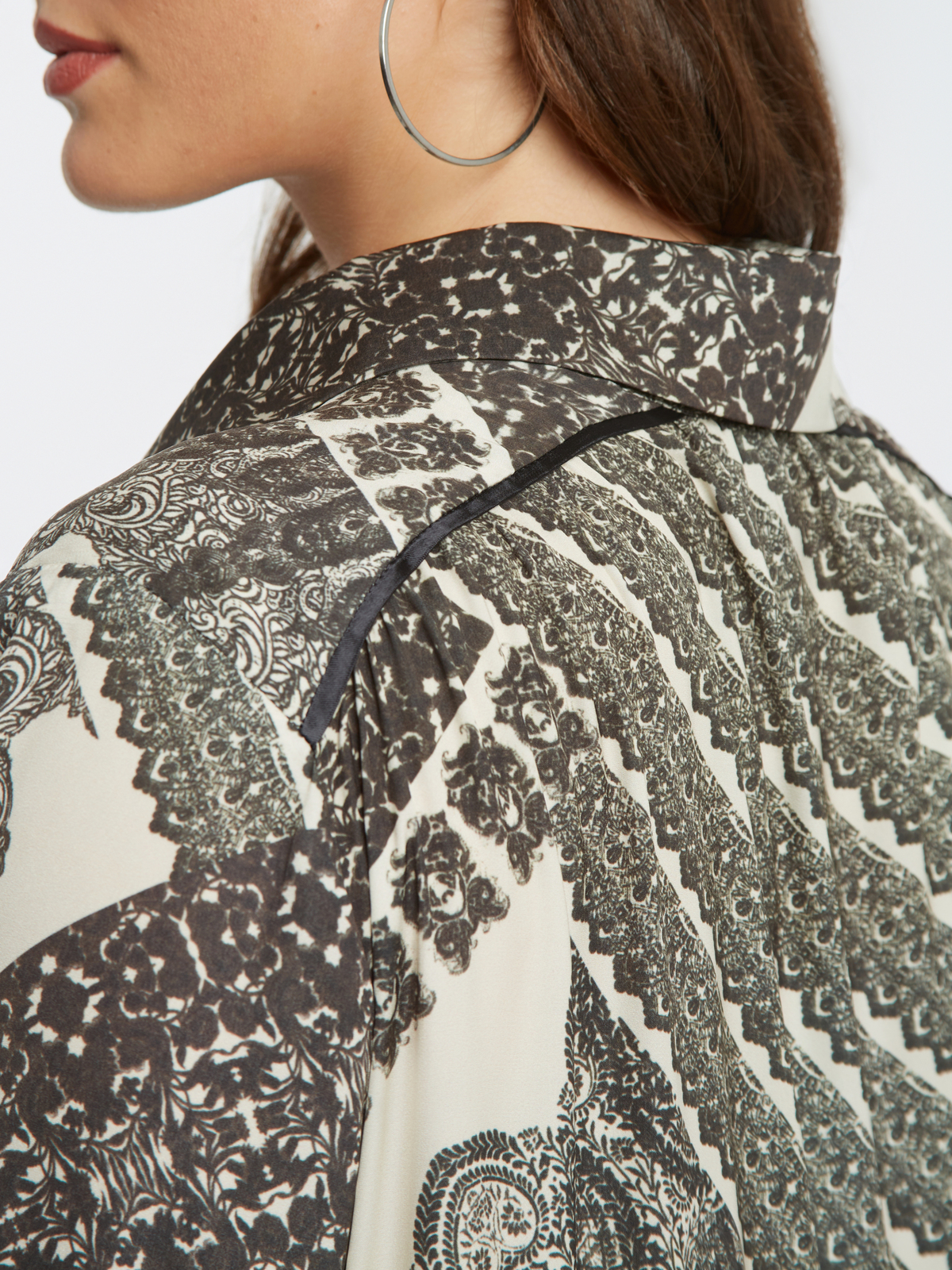 Maxi φόρεμα με εμπριμέ μοτίβο φωτογραφία