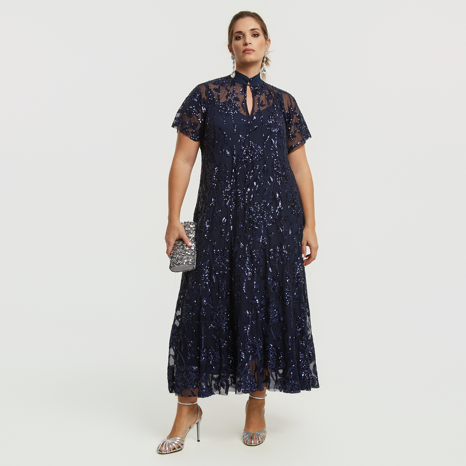 MAT FASHION Maxi φόρεμα από τούλι με κεντημένα φλοράλ sequin μοτίβα