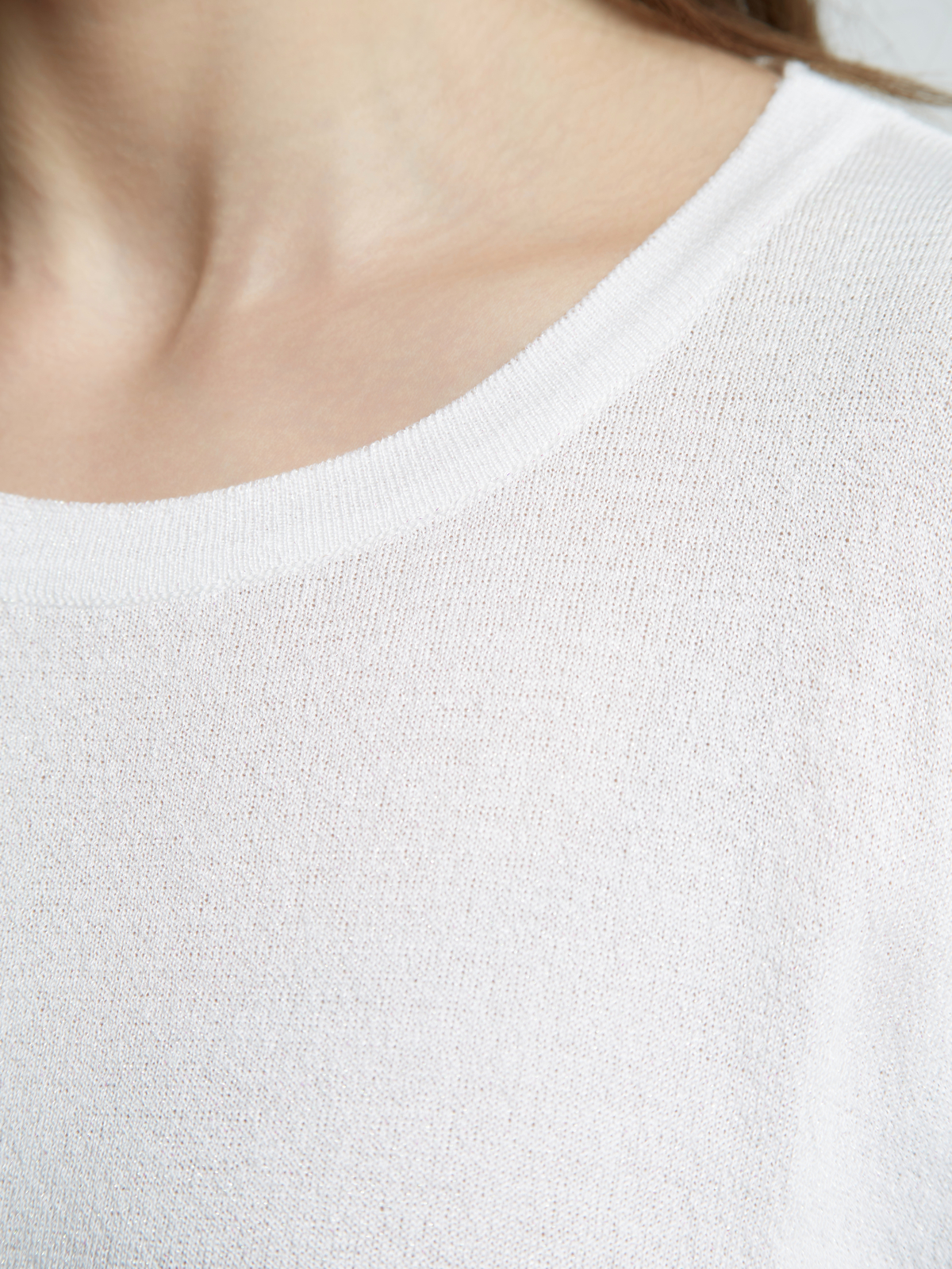 Πλεκτό longline τοπ με lurex φωτογραφία