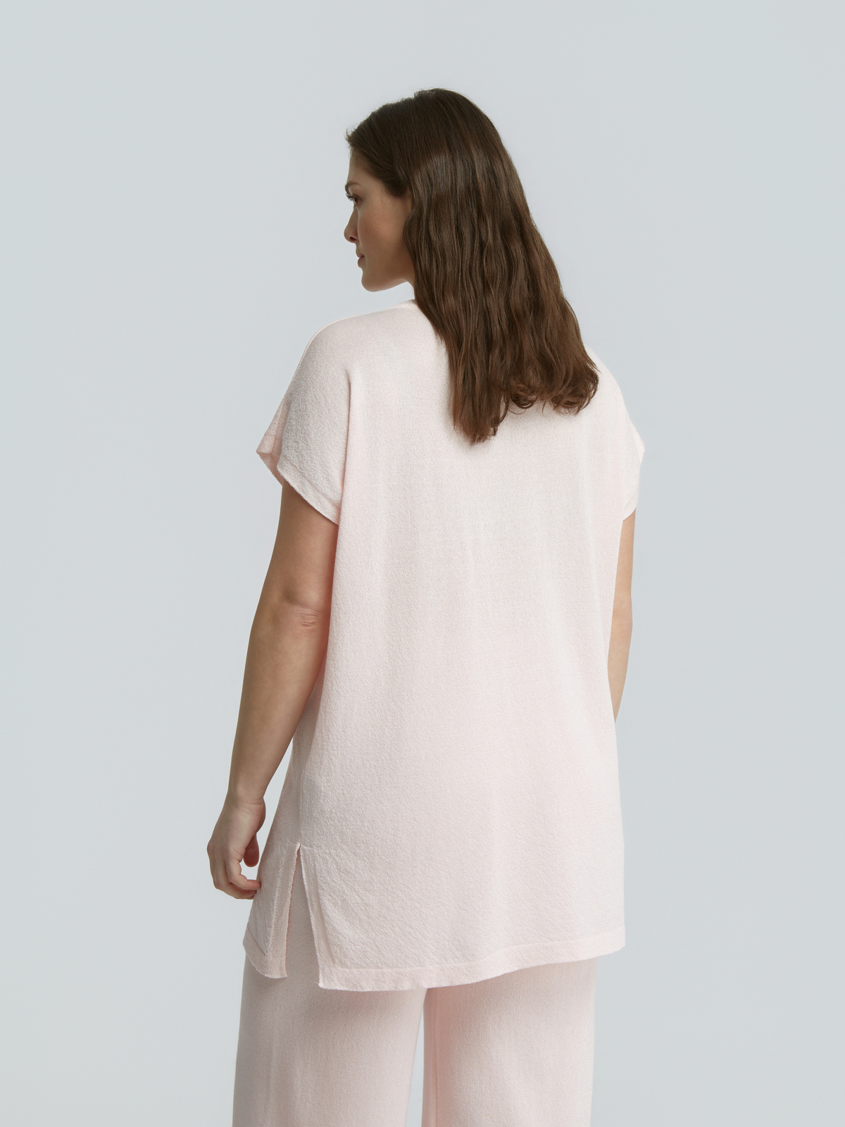 Πλεκτό longline τοπ με lurex φωτογραφία