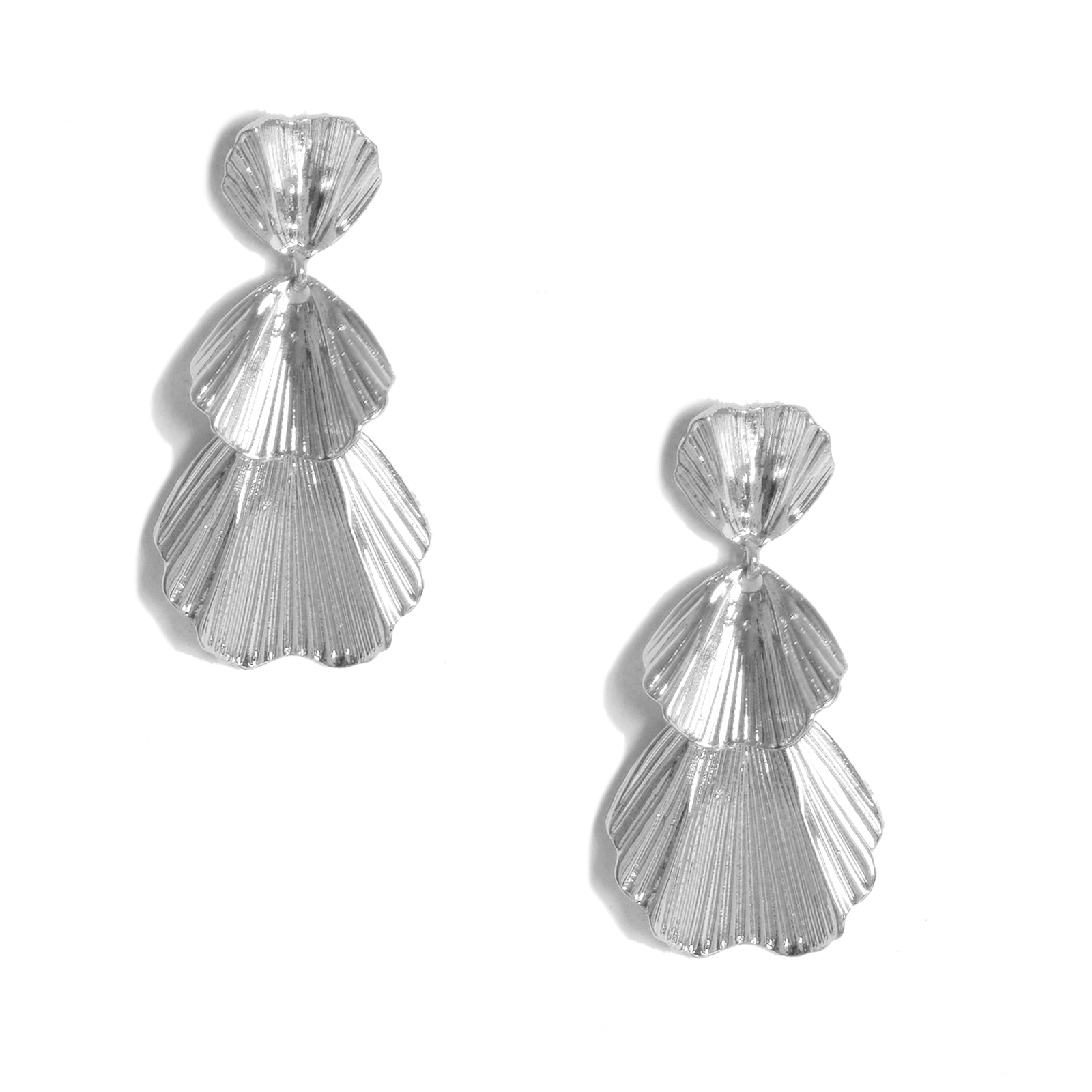 Σκουλαρίκια ανάγλυφα σε σχέδιο βεντάλιας