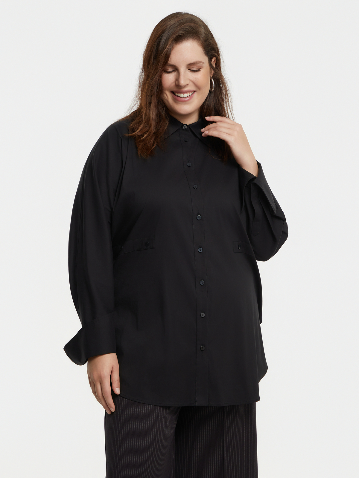 Μακρύ πουκάμισο ποπλίνα με τσέπες φωτογραφία