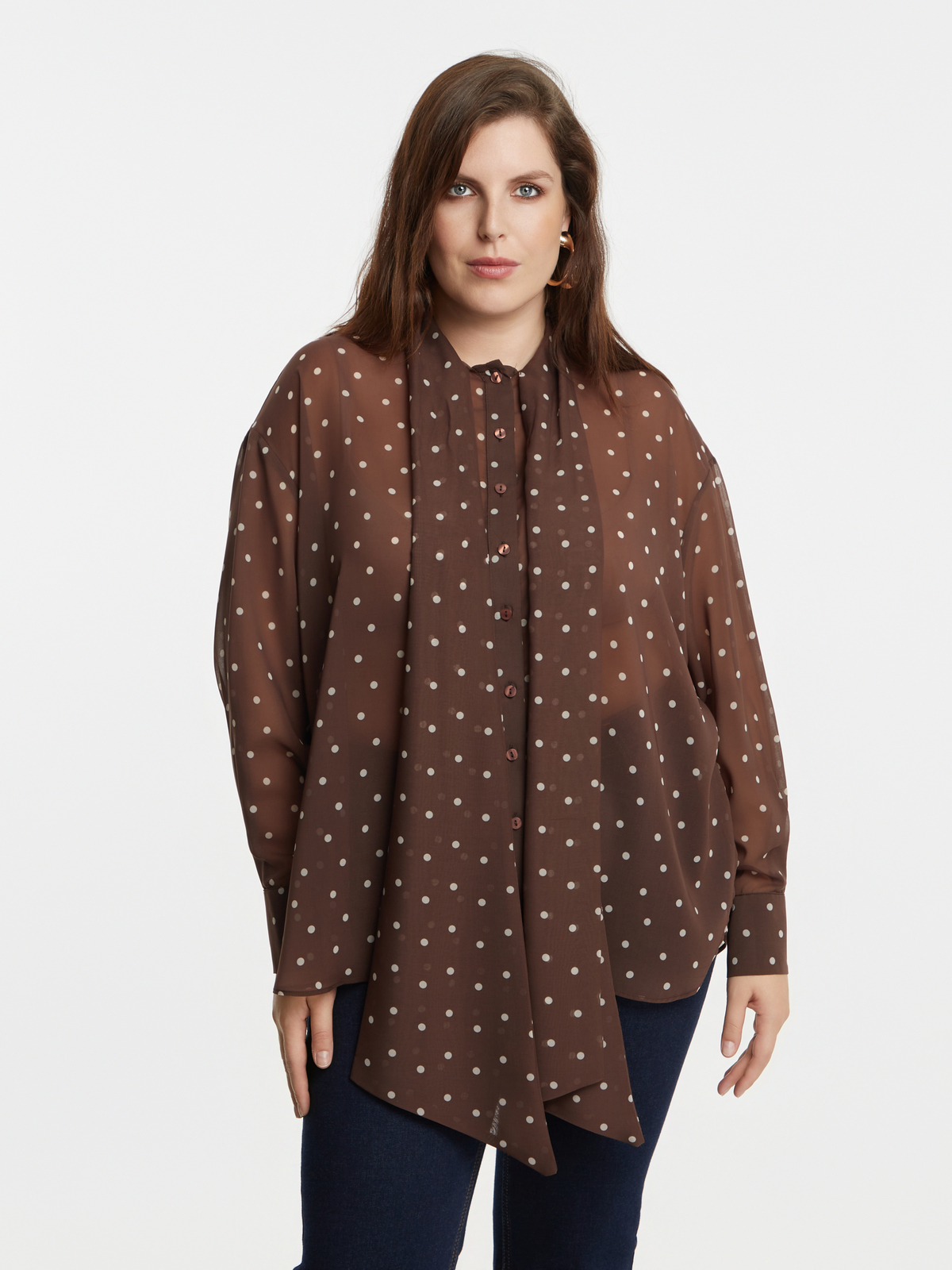 Πουκάμισο πουά με δέσιμο στο λαιμό φωτογραφία