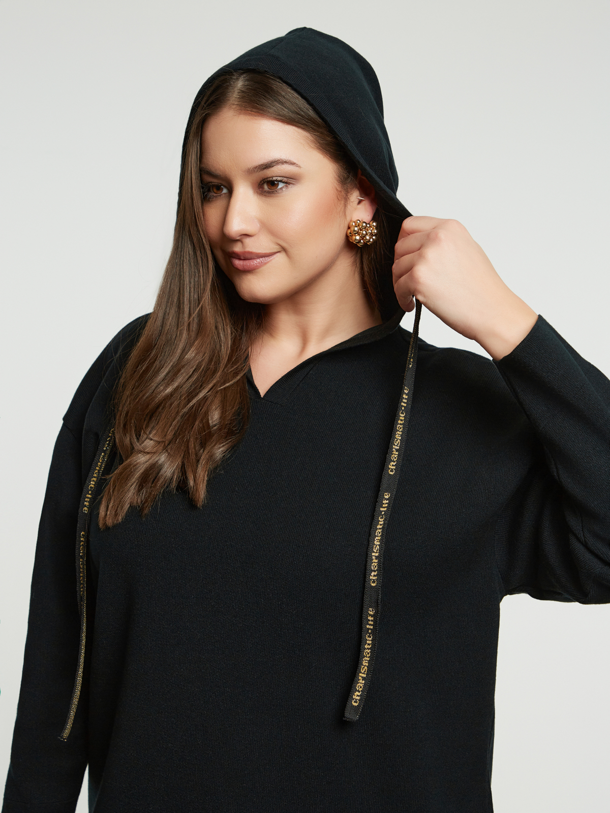 Μακρύ πλεκτό φούτερ με κουκούλα φωτογραφία