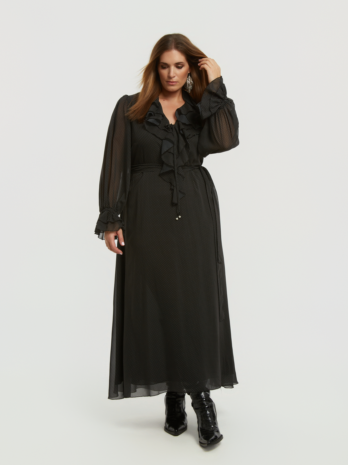 Maxi φόρεμα με βολάν και πουά μοτίβο φωτογραφία