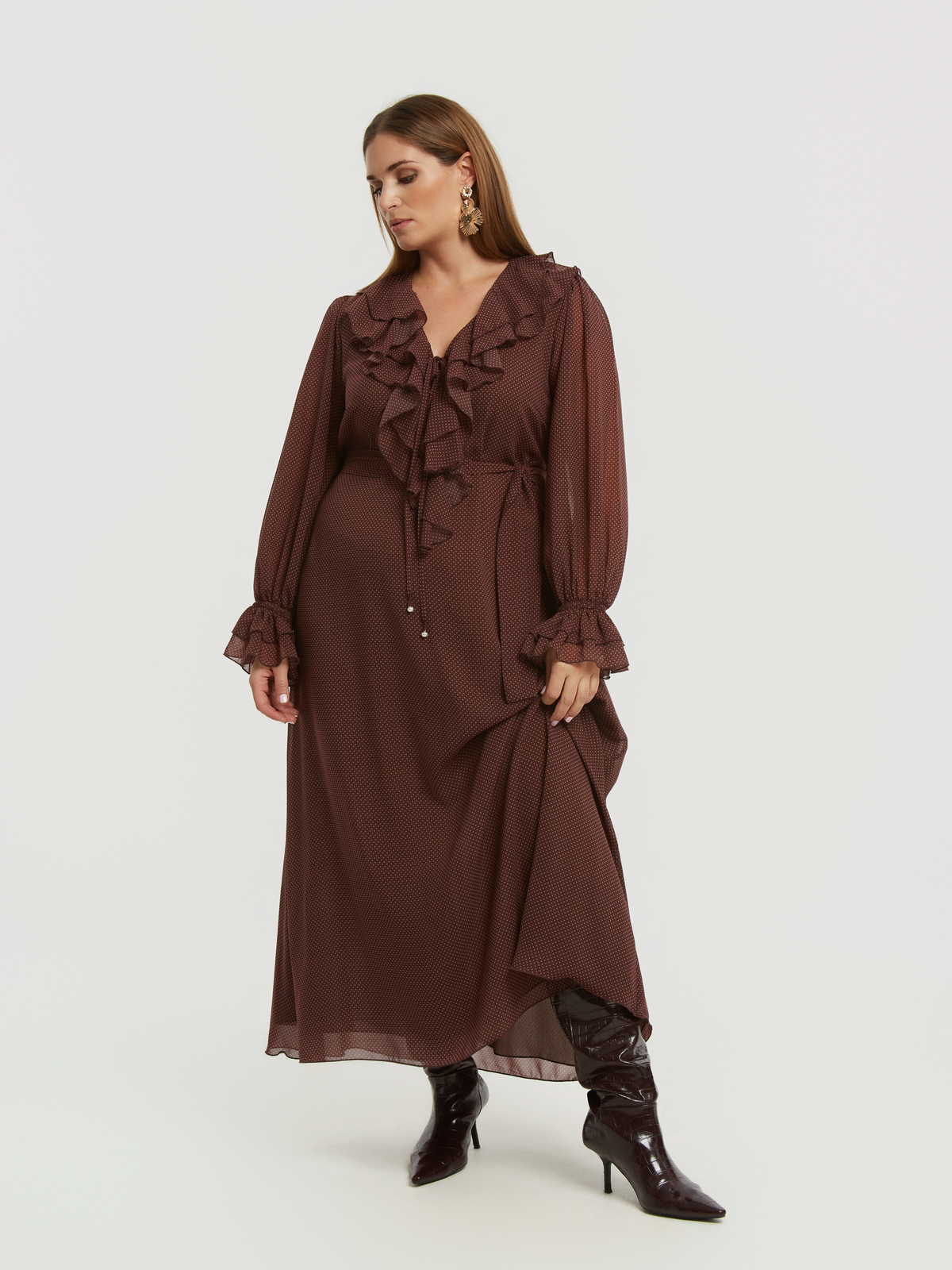 Maxi φόρεμα με βολάν και πουά μοτίβο φωτογραφία