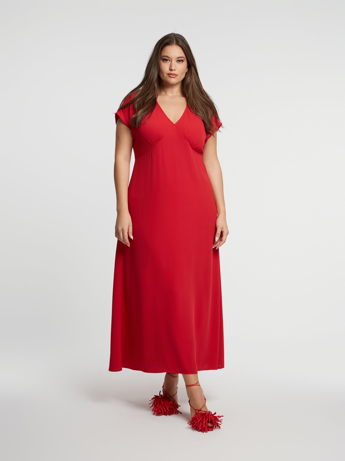 Maxi φόρεμα με V-ντεκολτέ φωτογραφία