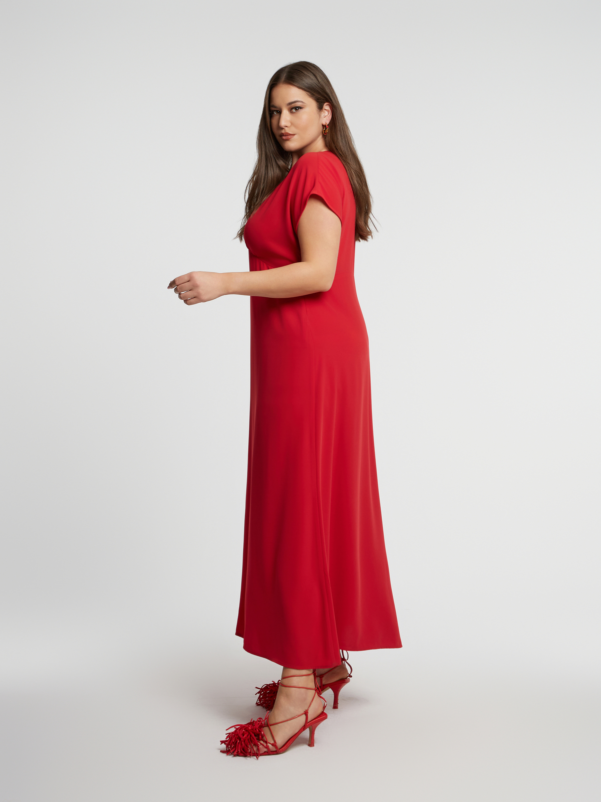 Maxi φόρεμα με V-ντεκολτέ φωτογραφία