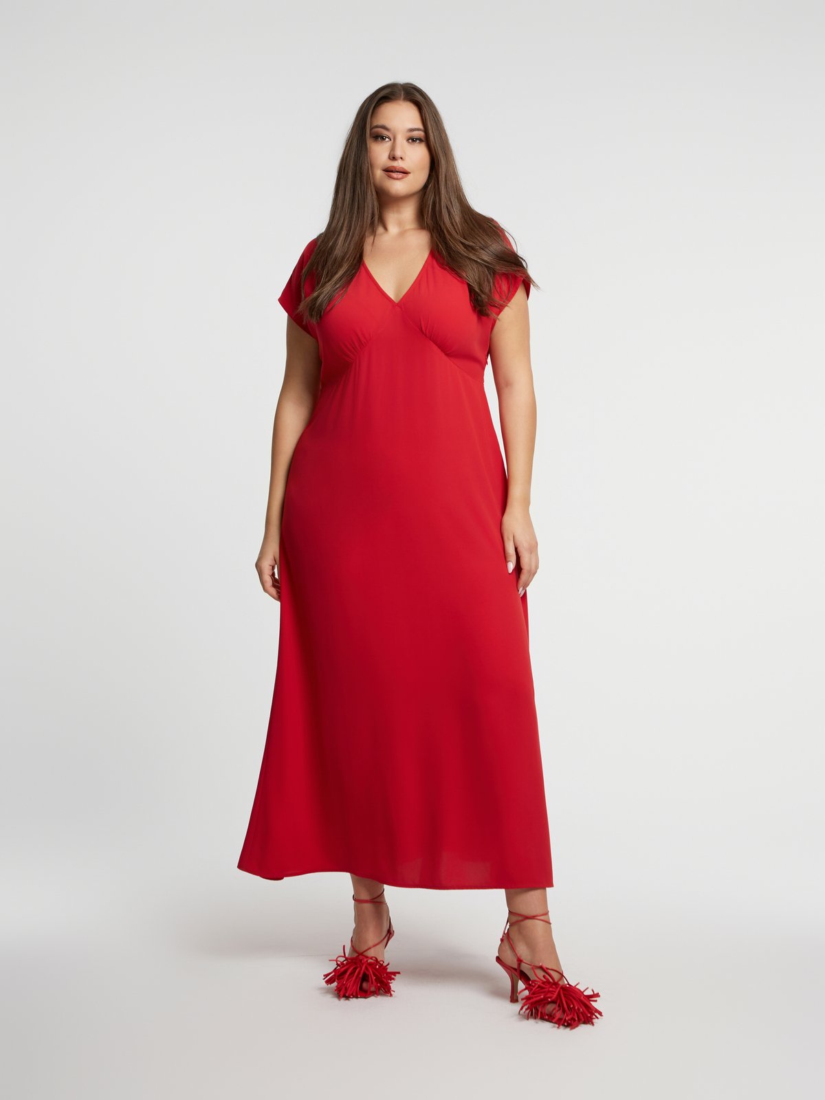 Maxi φόρεμα με V-ντεκολτέ φωτογραφία