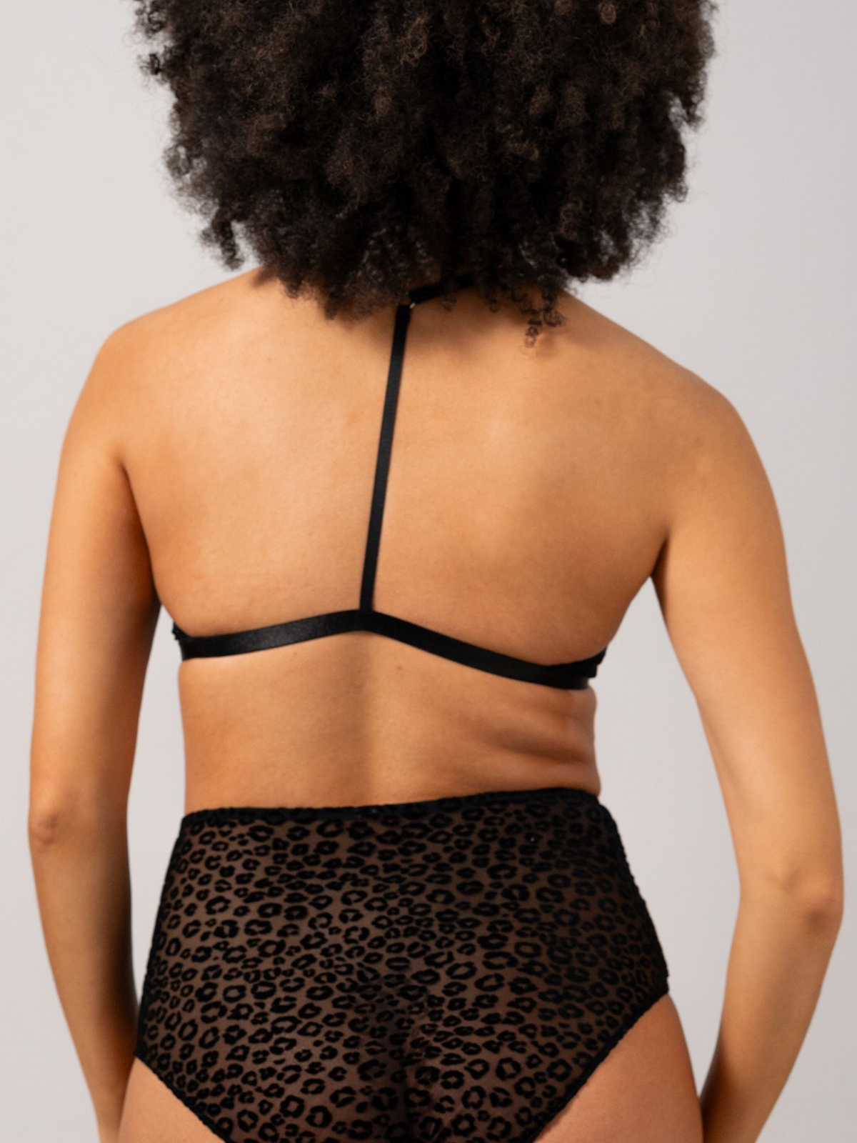 Σουτιέν τριγωνικό λεοπάρ δαντέλα φωτογραφία
