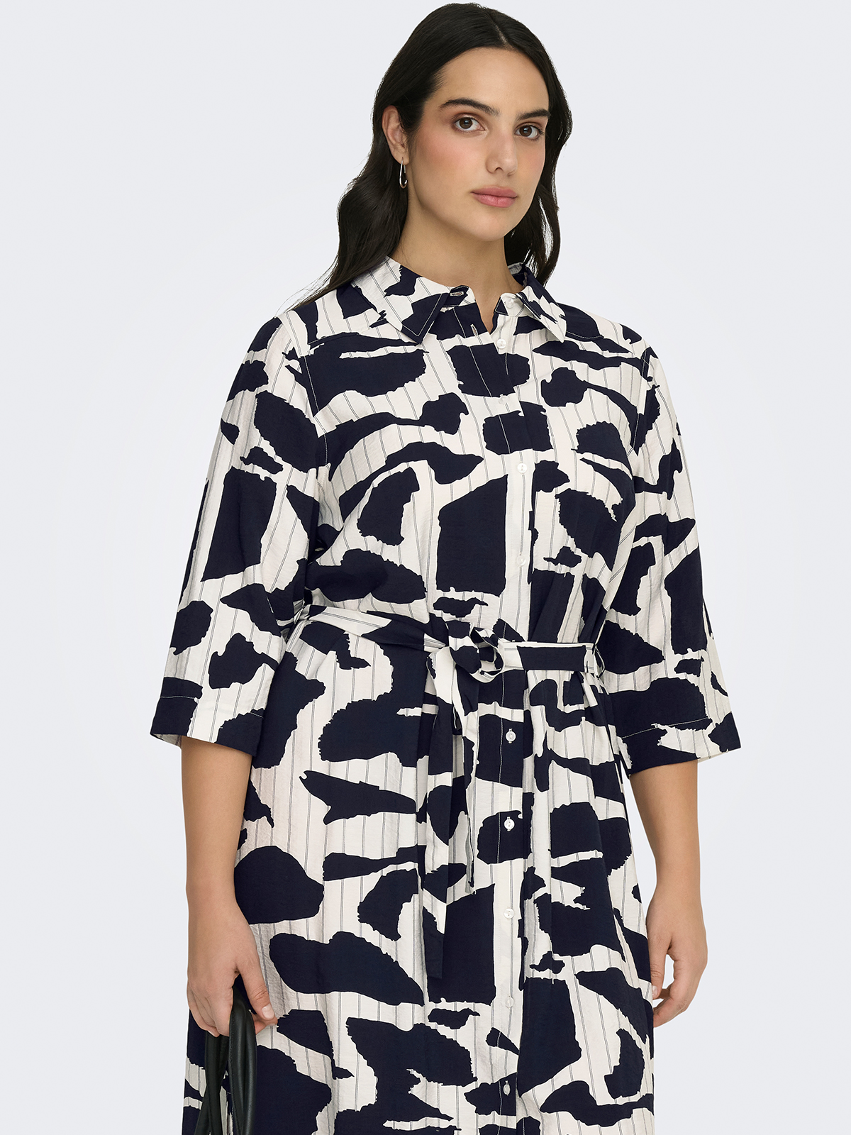 Μίντι φόρεμα Carmisia φωτογραφία