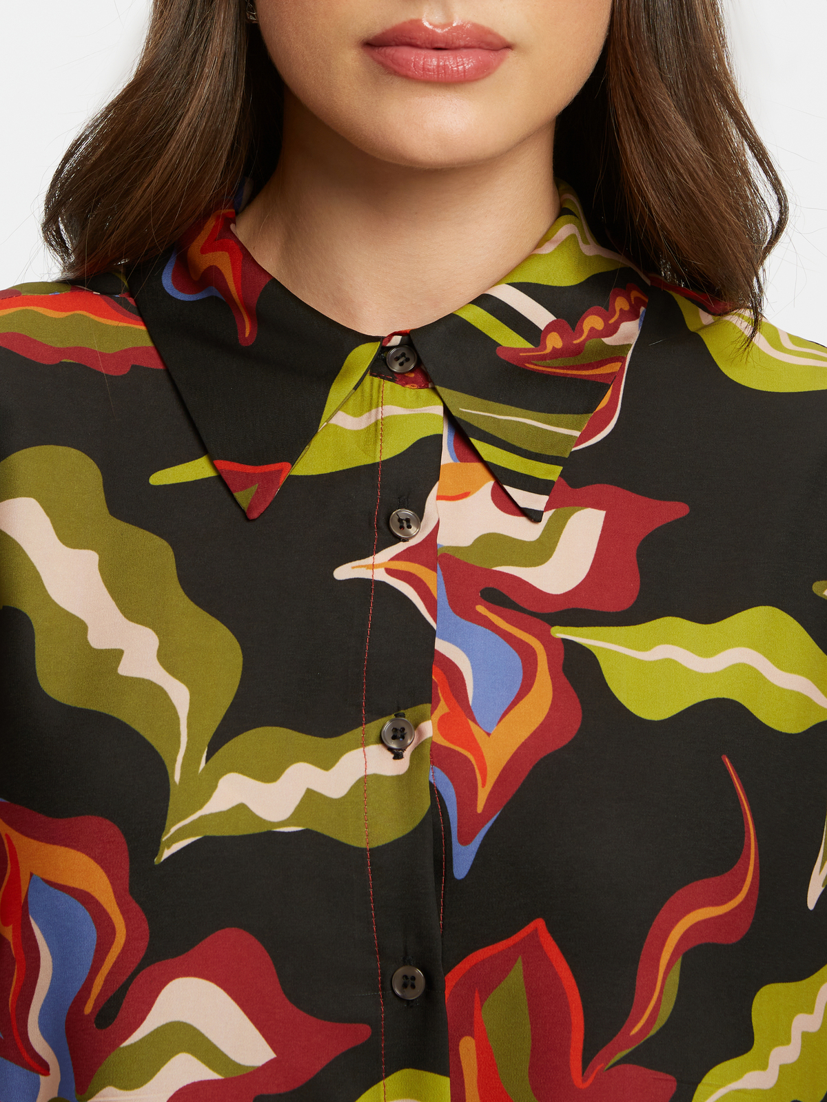 Φόρεμα σεμιζιέ με tropical μοτίβο φωτογραφία