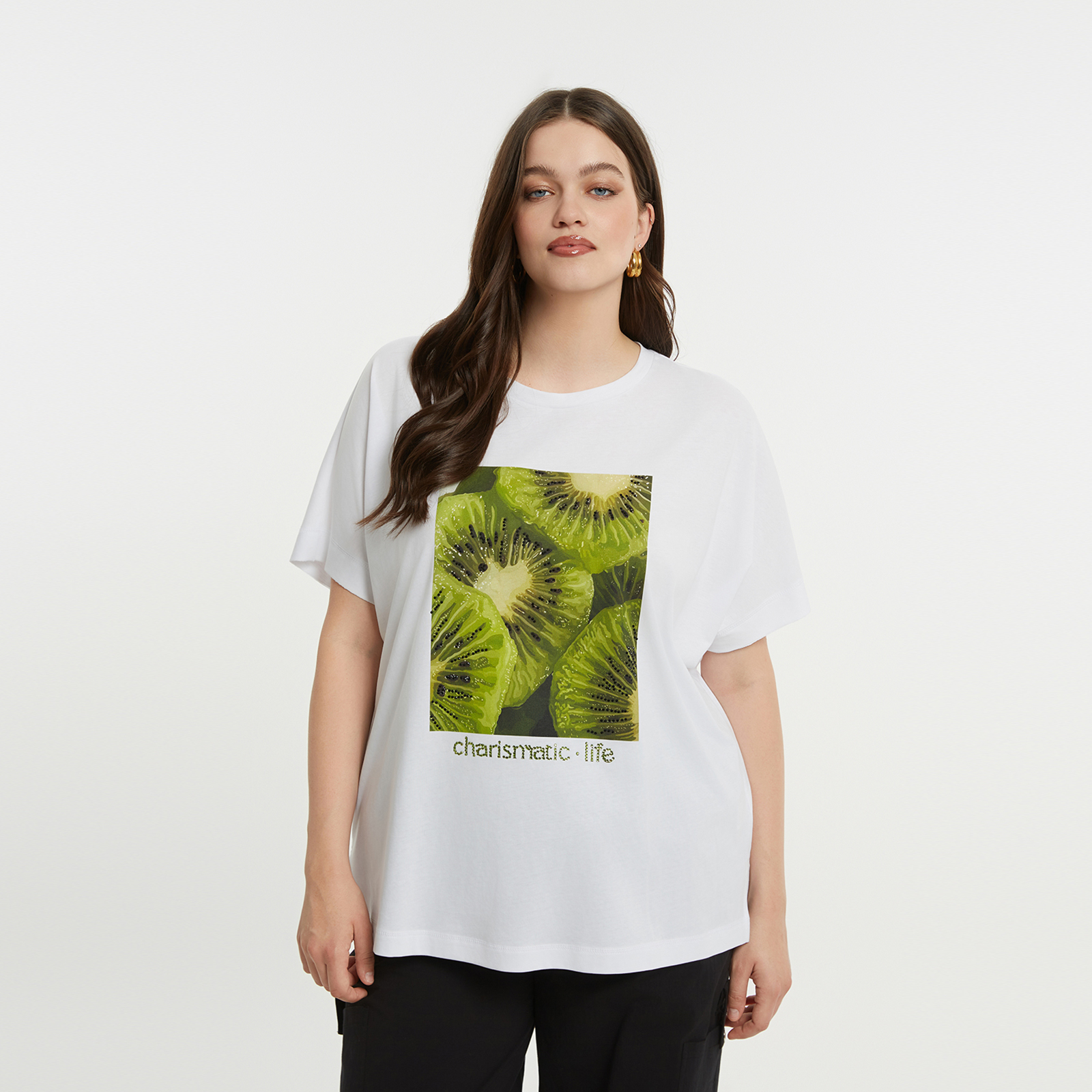 Cotton t-shirt with artistic kiwi print