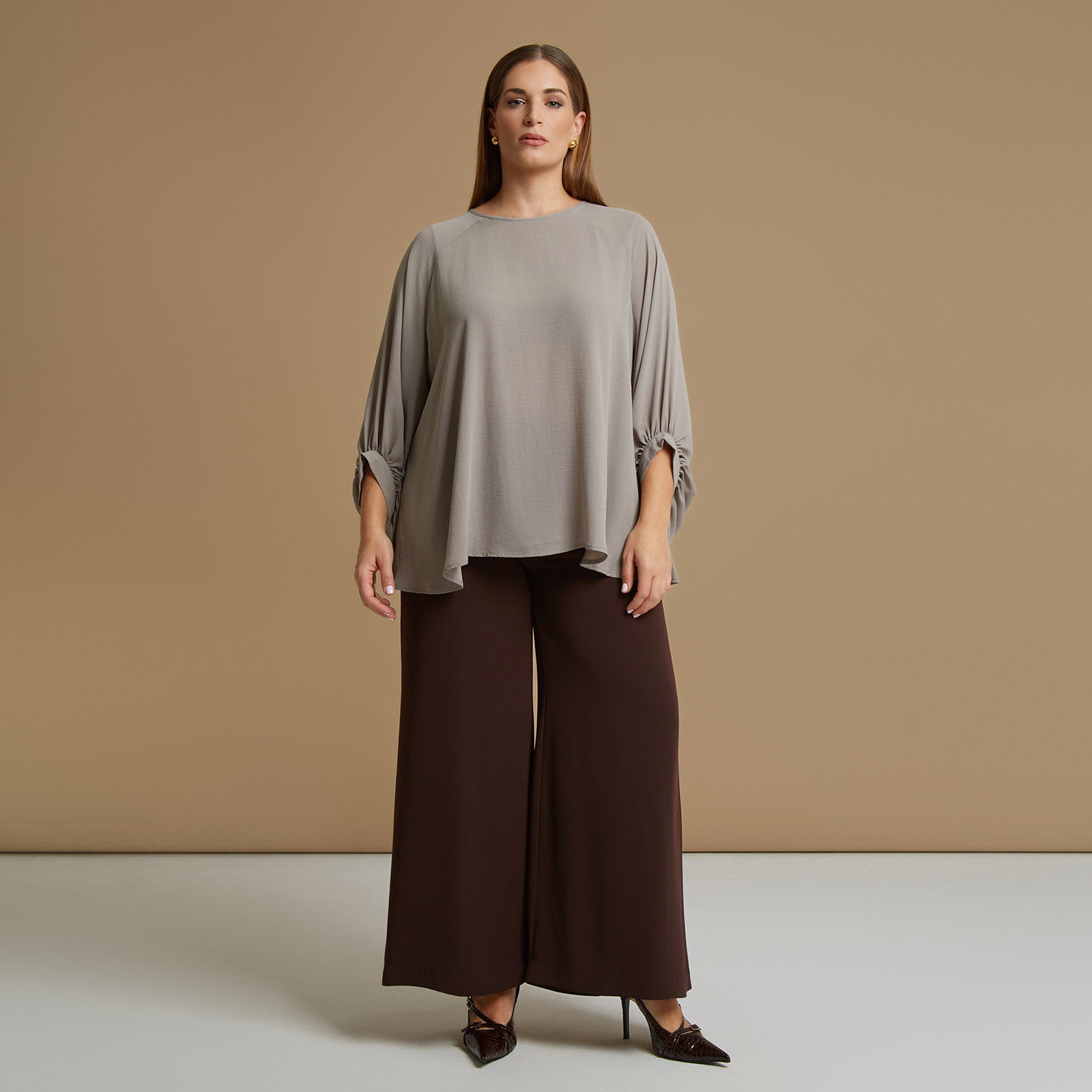 Crepe essential blouse with balloon sleeves