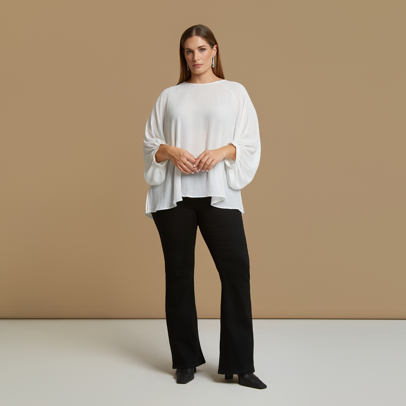 Crepe essential blouse with balloon sleeves