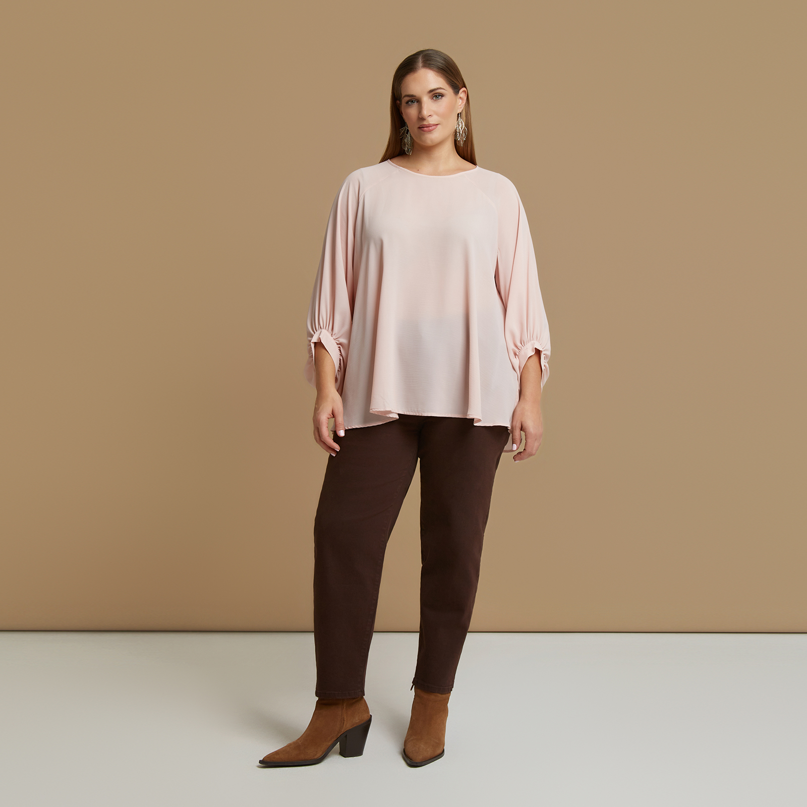 Crepe essential blouse with balloon sleeves