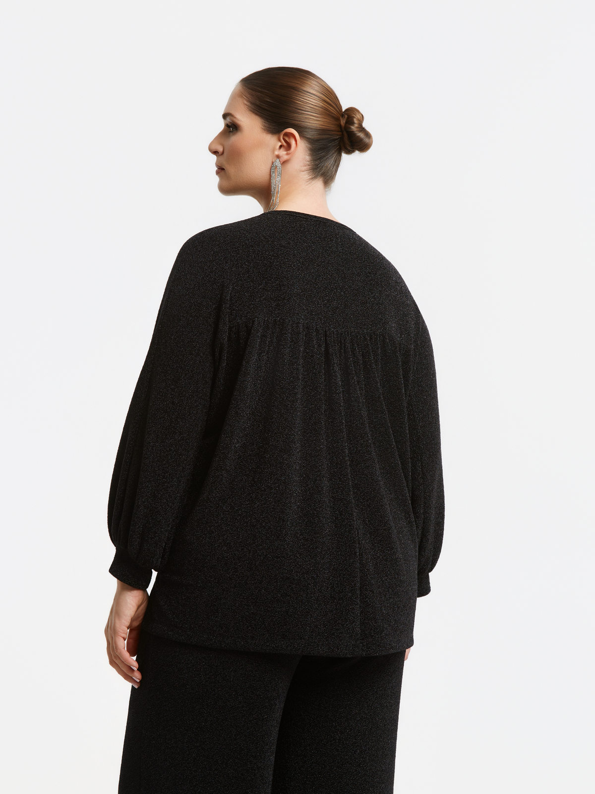 Μπλούζα lurex με V-λαιμόκοψη και μακριά μανίκια φωτογραφία