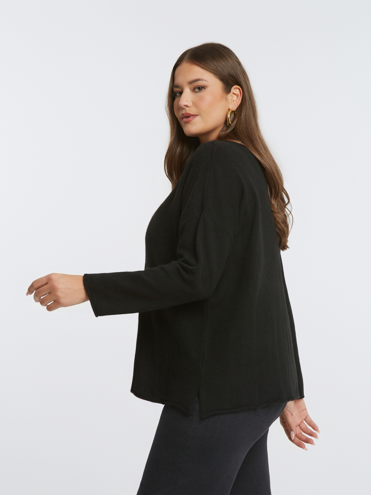 Πλεκτή μπλούζα με V-λαιμόκοψη και χαλαρή γραμμή φωτογραφία