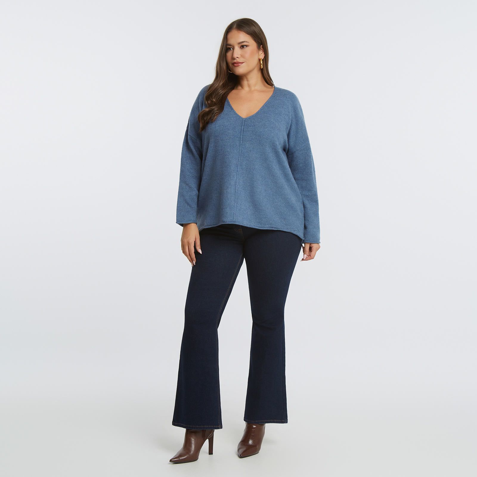 MAT FASHION Πλεκτή μπλούζα με V-λαιμόκοψη και χαλαρή γραμμή