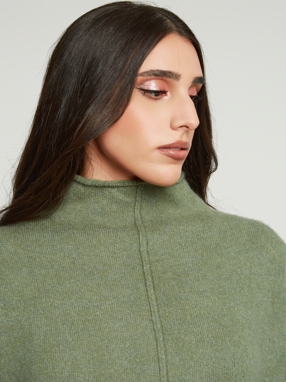 Πλεκτή μπλούζα ζιβάγκο σε χαλαρή γραμμή φωτογραφία