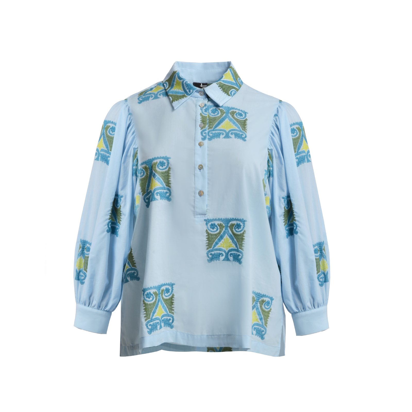 Cotton shirt with embroidery and pearl buttons