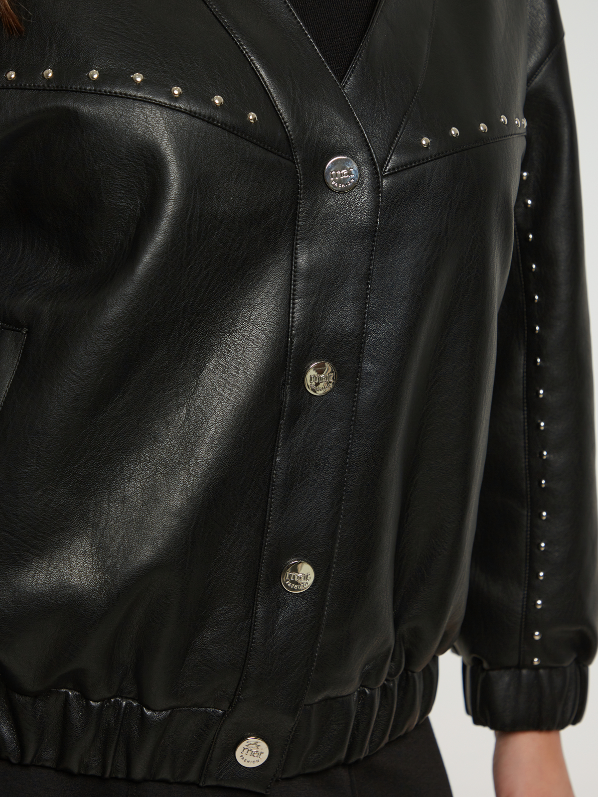 Bomber τζάκετ με τρούκς φωτογραφία